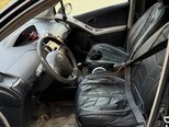 Toyota Vitz-12