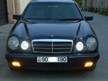 Mercedes E 200-1