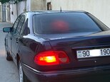 Mercedes E 200-5