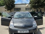 Toyota Prius-5