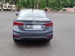 Hyundai Accent-2