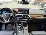 BMW 530e-8