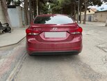Hyundai Elantra-3
