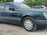 Mercedes E 240-2