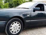 Mercedes E 240-5