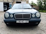 Mercedes E 240-1