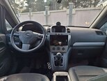 Opel Zafira-10
