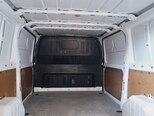 Ford Transit-13