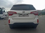 Kia Sorento-4