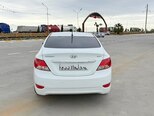 Hyundai Accent-2