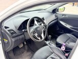 Hyundai Accent-8