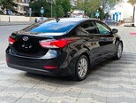 Hyundai Elantra-4