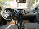Hyundai Elantra-15