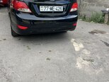 Hyundai Accent-2