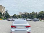 Hyundai Elantra-9