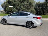 Hyundai Elantra-4