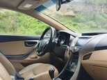 Hyundai Elantra-4