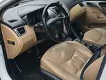 Hyundai Elantra-5