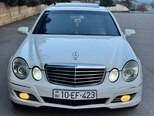Mercedes E 220-1