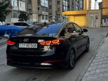 Hyundai Elantra-14