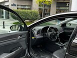 Hyundai Elantra-16