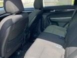 Kia Sorento-5