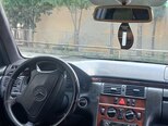 Mercedes E 200-8