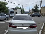 Toyota Camry-5