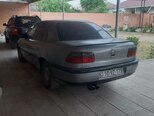 Opel Omega-2