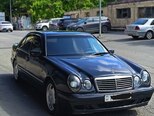 Mercedes E 200-2