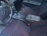 Mercedes E 200-11