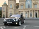 Mercedes E 240-1