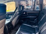 Toyota Land Cruiser-8