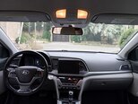 Hyundai Elantra-12