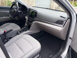 Hyundai Elantra-17
