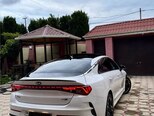 Kia K5-8
