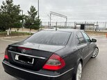 Mercedes E 220-12