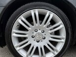 Mercedes E 220-21