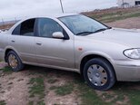 Nissan Sunny-3