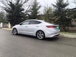 Hyundai Elantra-3