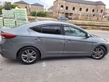 Hyundai Elantra-13