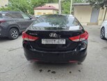 Hyundai Elantra-5