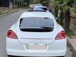 Porsche Panamera-8