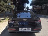 Hyundai Elantra-2