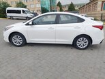 Hyundai Accent-4