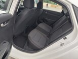 Hyundai Accent-13