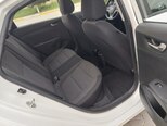 Hyundai Accent-14