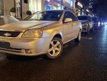 Chevrolet Lacetti-2