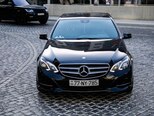 Mercedes E 220-1