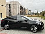 Hyundai Accent-4